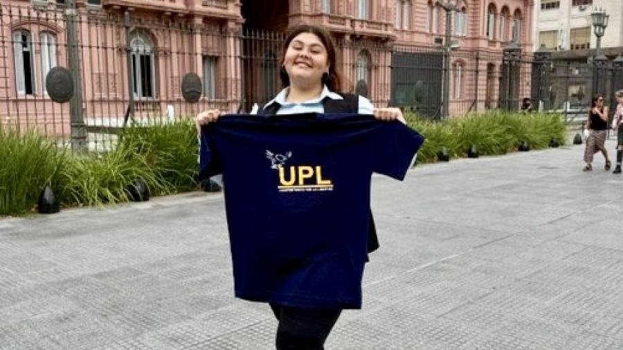 ”Nos pegaron y me golpearon con un candado”: la denuncia de una militante libertaria en la UNLP y el respaldo de Pareja