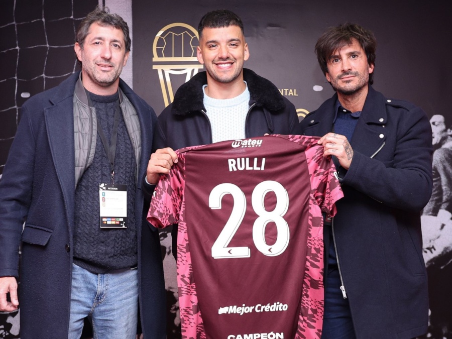 Arqueros con orgullo Pincharrata y de Selección: De la felicitación para el campeón Rulli al récord de Muslera
