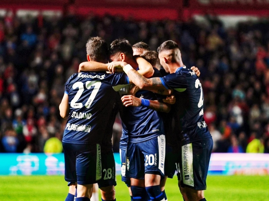 Tiene ADN Pincha, dirige un equipo de primera y busca reforzarse con futbolistas del Lobo
