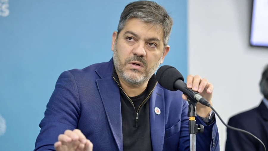 Bianco le pidió una reunión urgente a Santilli y apuntó contra Milei: “Borró a la Provincia del mapa”