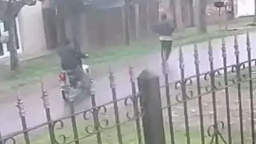 “Sabemos quiénes fueron”: el desesperante relato tras un nuevo ataque de motochorros en La Plata