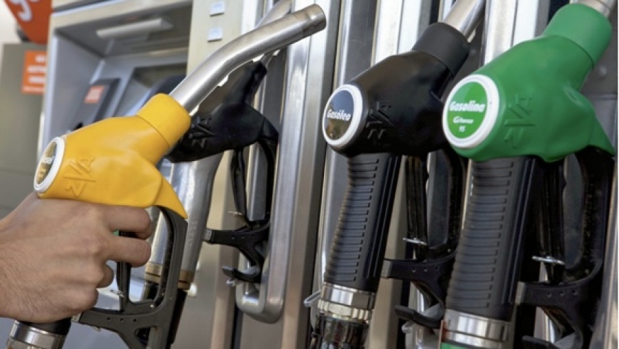 Las ventas de combustible volvieron a caer en junio y acumulan cinco meses consecutivos en baja