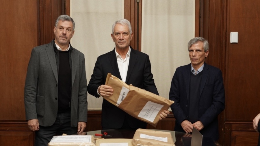 Alak avanza con la restauración del Palacio Municipal de La Plata y abrió la licitación para una obra clave