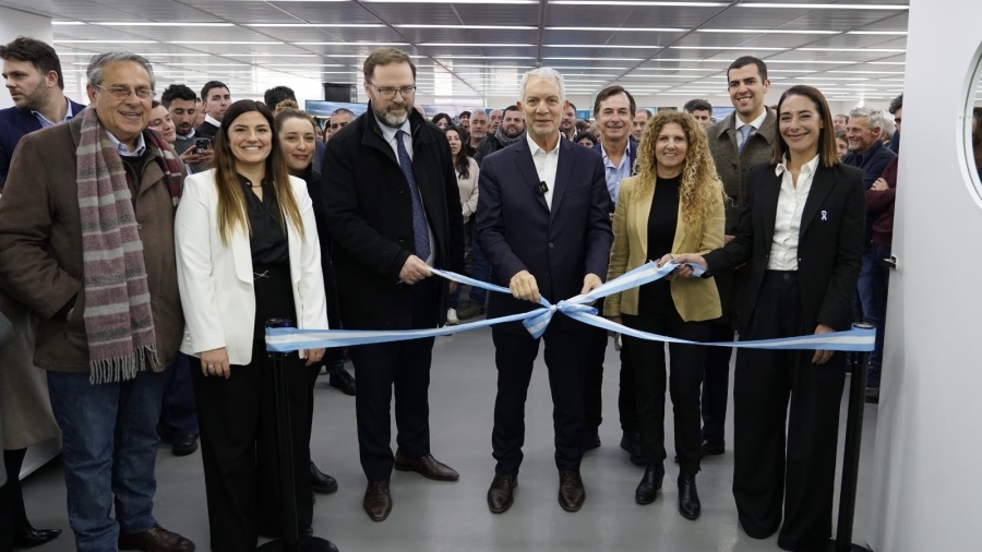 Alak inauguró la renovada Torre I de La Plata y concentró más oficinas municipales en un solo edificio