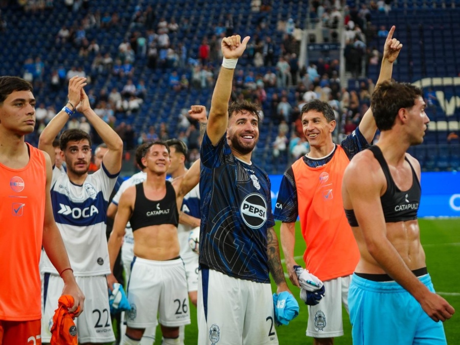 Llegó desde el exterior, se sumó al Lobo hace un semestre y quedó enloquecido con la hinchada: ”La gente es una locura”
