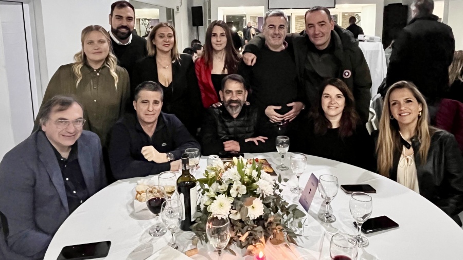 Cena libertaria en La Plata reunió figuras de peso, tuvo mensaje de Pareja y puso la mira en la intendencia