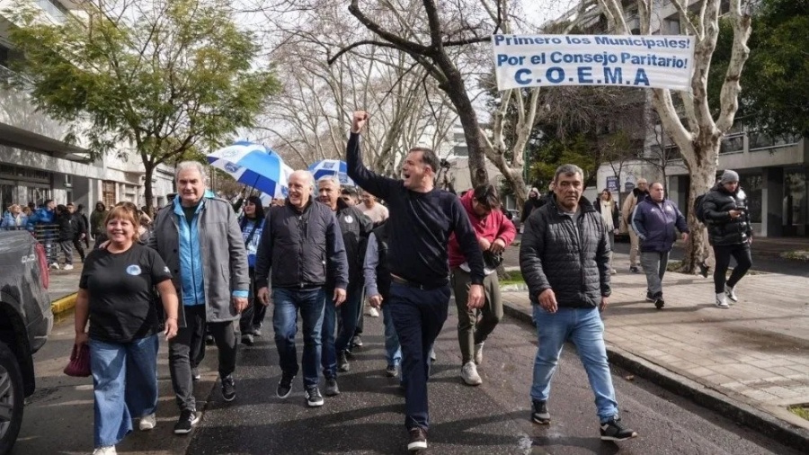 Municipales cerraron filas en La Plata y preparan medidas de fuerza por los salarios