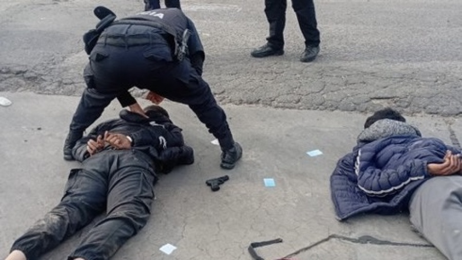 Dos menores fueron aprehendidos en La Plata por el robo de una moto y los investigan por otros hechos