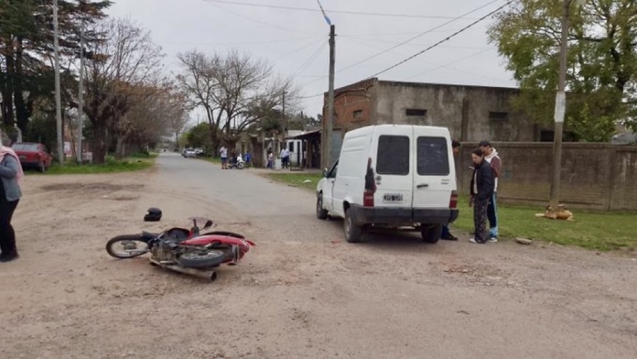 Murió un motociclista tras un accidente en La Plata: estaba por casarse y consagrarse como pastor