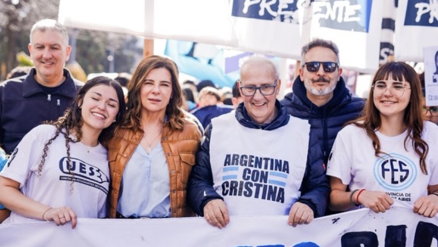 La Cámpora marchó en La Plata por La Noche de los Lápices y Saintout lanzó: “Ayer por Perón, hoy por Cristina”