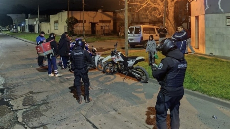 Reforzaron controles en los barrios de La Plata y secuestraron 163 vehículos: hubo 14 aprehendidos y alcoholemias positivas
