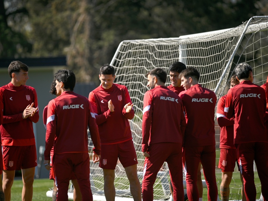 Es decisivo para el Pincha en la Libertadores, a fin de año termina su contrato y confesó: ”Estoy muy felíz y cómodo”