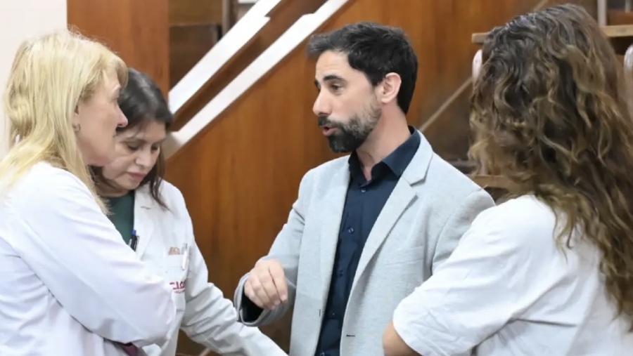 Los médicos bonaerenses aceptaron el aumento de Kicillof y cobrarán 6% más
