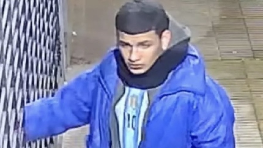 Robaron un Smart TV de un comercio en La Plata, intentaron escapar y terminaron detenidos
