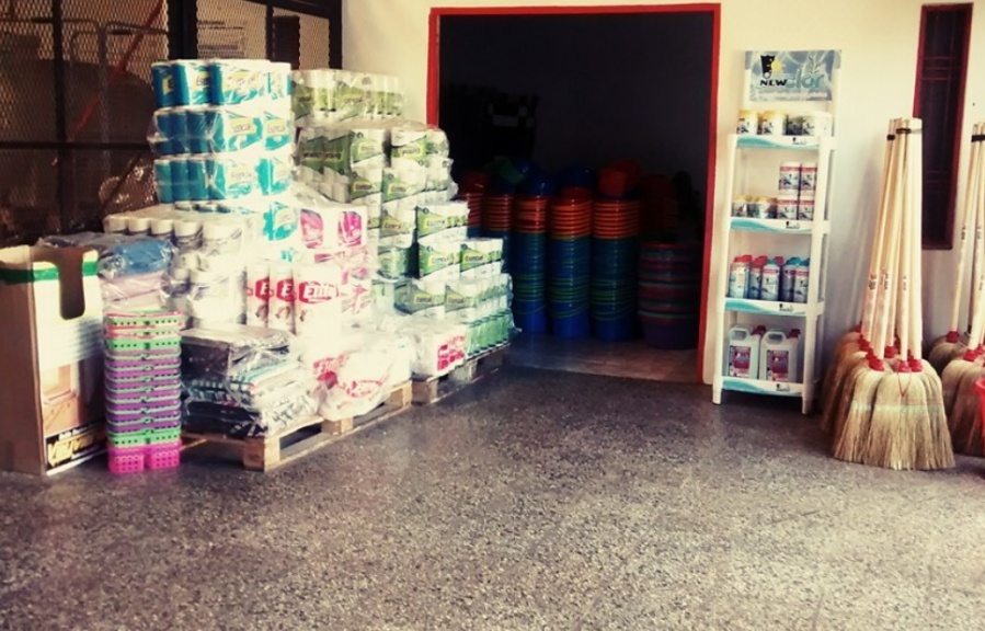 Asaltaron a un negocio de química en La Plata entre cuatro delincuentes y dos lograron escaparse