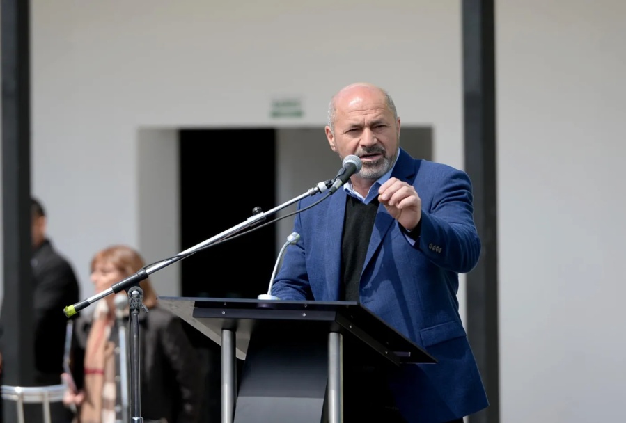 Mario Secco arrasó en Ensenada con el 69% de los votos
