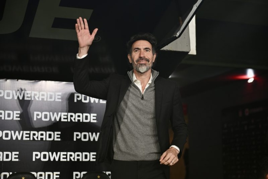 No hay alivio: ¿Cuáles son los problemas que sumó Domínguez para el partido con Racing?