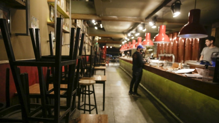 Día del trabajador gastronómico: la difícil situación del sector tras un año y medio de pandemia