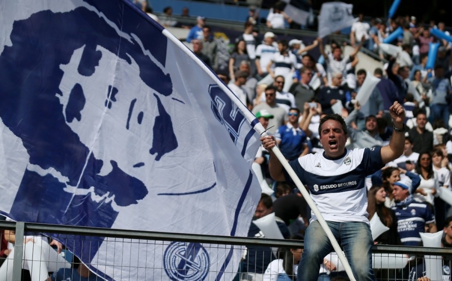 Fue a la cancha de Gimnasia de La Plata, le sacó una foto a un hincha y busca que le llegue: “Es la mejor de su vida”