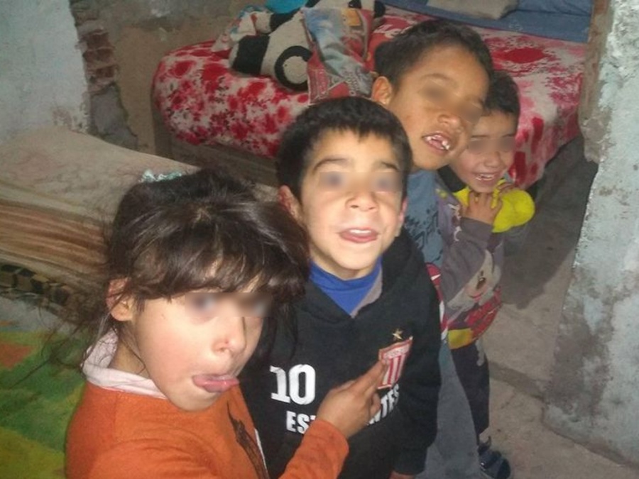 Tienen 6 y 7 años, el lunes vuelven al colegio en La Plata y no tienen mochilas para llevar: “Vean que las necesitan”