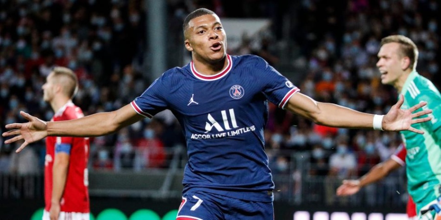 Mbappé continuará en Paris Saint Germain, que no respondió la oferta del Real Madrid