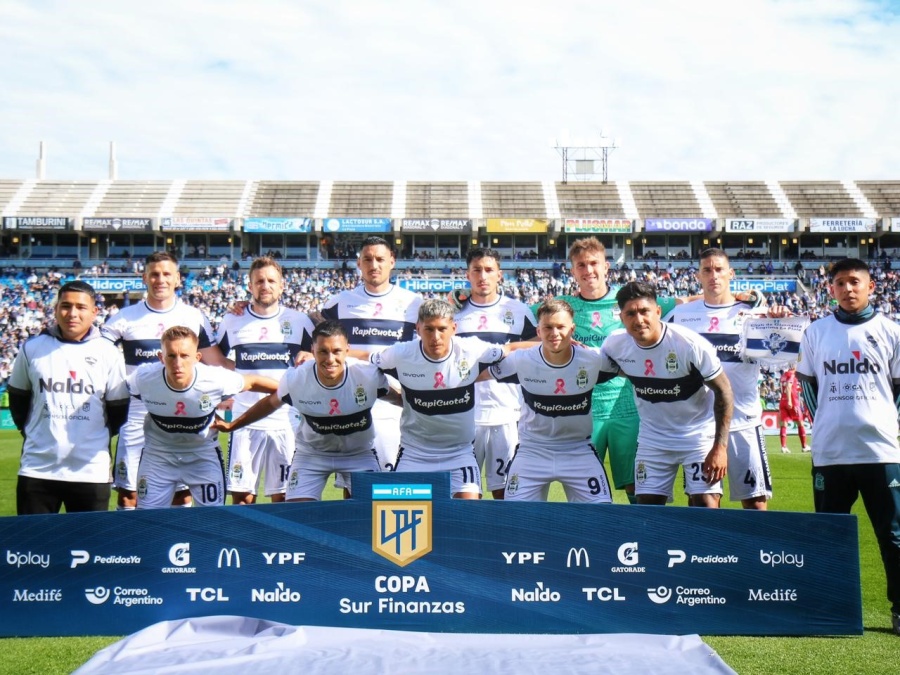 ¿Qué futbolista puede jugar su último partido en el bosque?