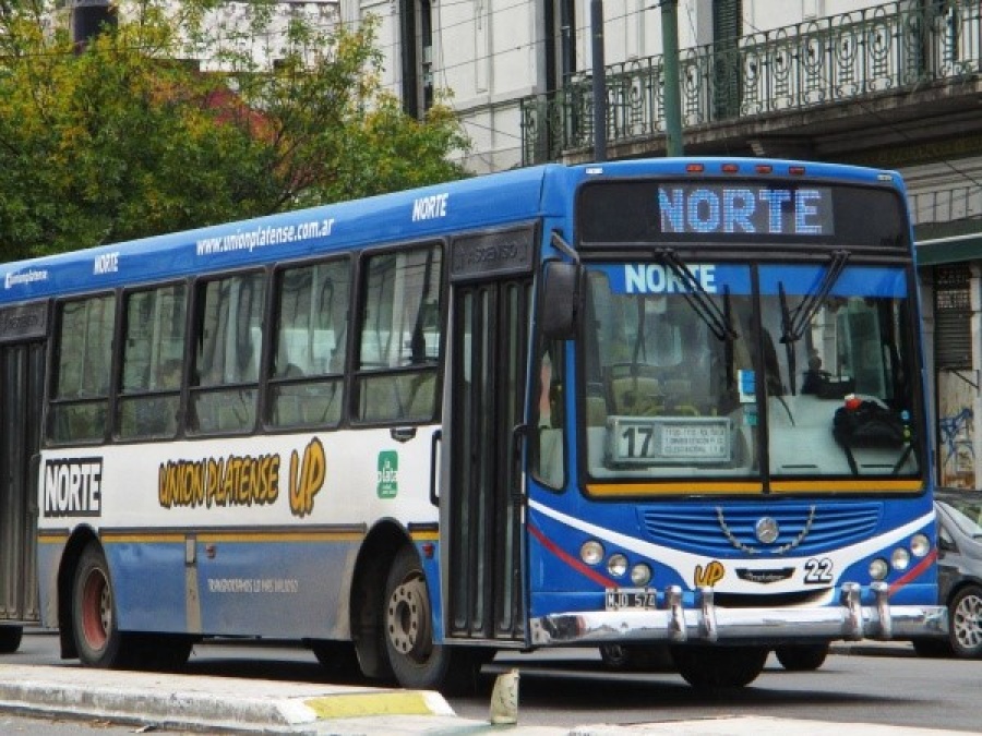Nuevo recorrido de micros hacia Tolosa por obras en el Tren Roca