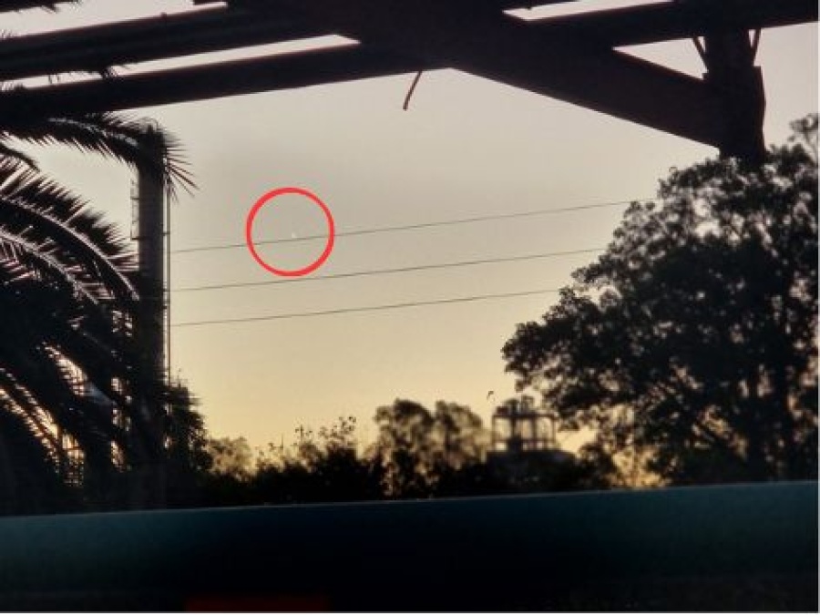 ¿Ovnis en La Plata?: Un extraña luz en el cielo llamó la atención de los ciudadanos