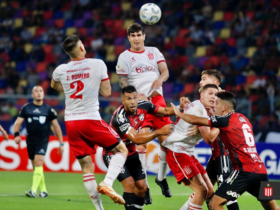 Estudiantes logró un triunfo de oro y se metió en puesto de Copa Libertadores