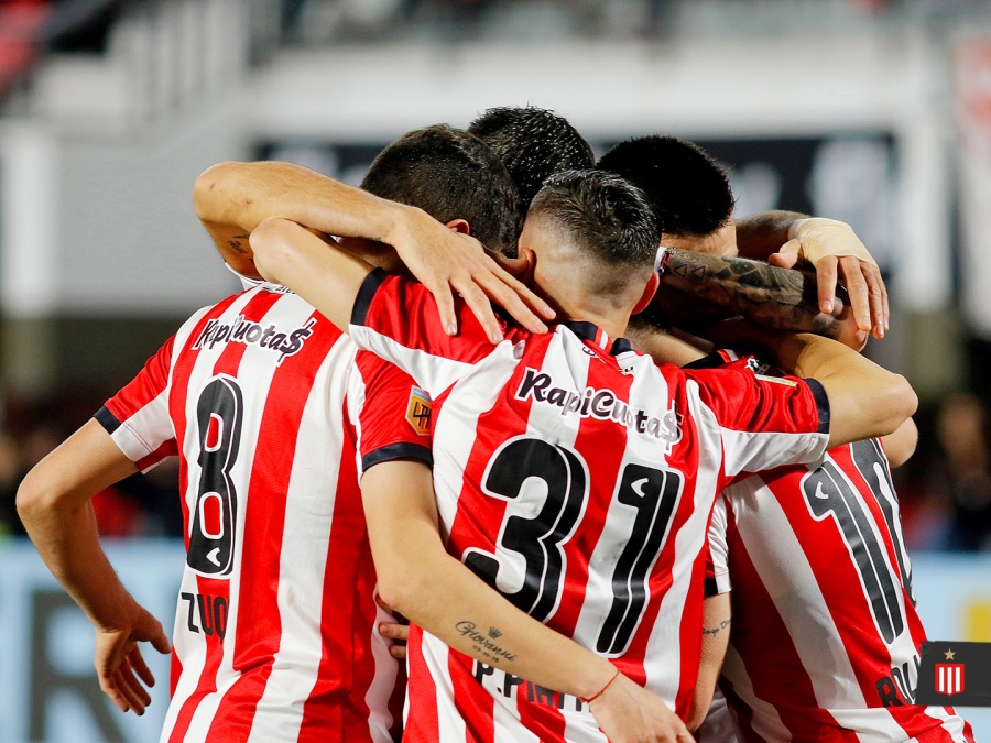 Con Rollheiser como figura Estudiantes volvió al triunfo y despejó todos los rumores