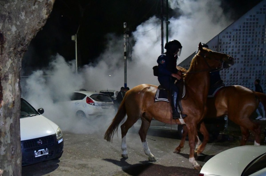 El Gobernador Axel Kicillof decidió echar al jefe del operativo policial del partido de Gimnasia