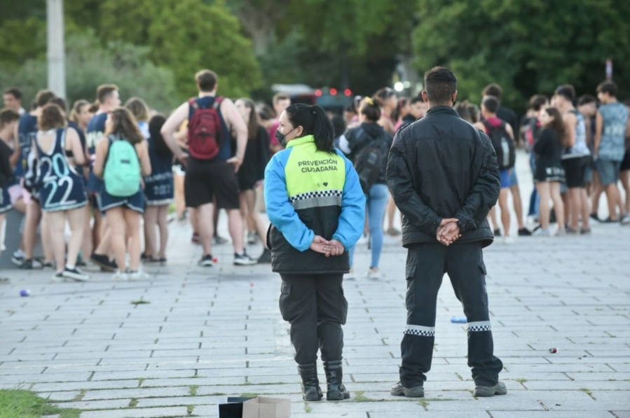 Garro le habló a los estudiantes y pidió responsabilidad en los festejos del UPD