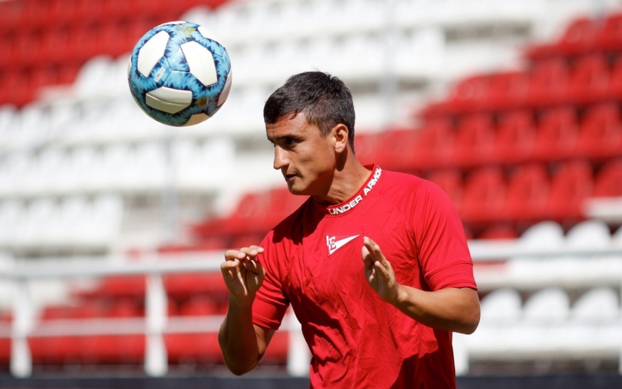 Estudiantes mañana perderá dos futbolistas