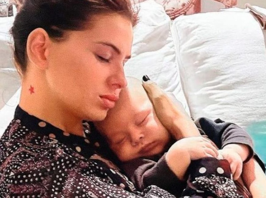 La China Suárez compartió una tierna foto de Amancio haciendo travesuras: ”Amor eterno”