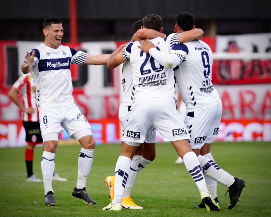 Gimnasia lo declaró prescindible pero tendrá revancha y seguirá jugando en primera