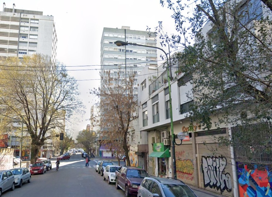 En 5 y 45 se quejaron por una luminaria que “no funciona hace un tiempo”