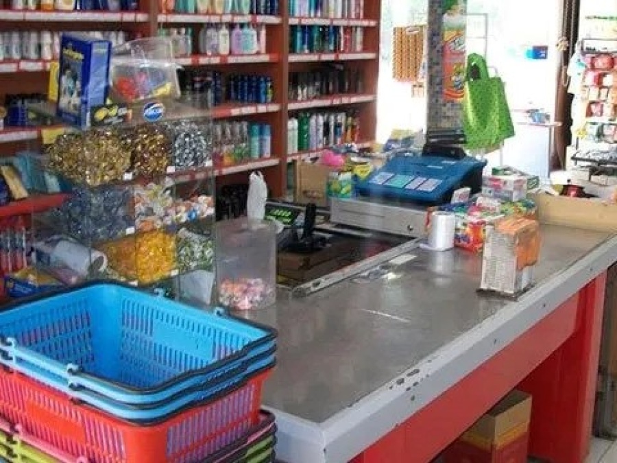 ”Por 60 pesos me trataron de chorra”: platense furiosa con un almacén de La Plata