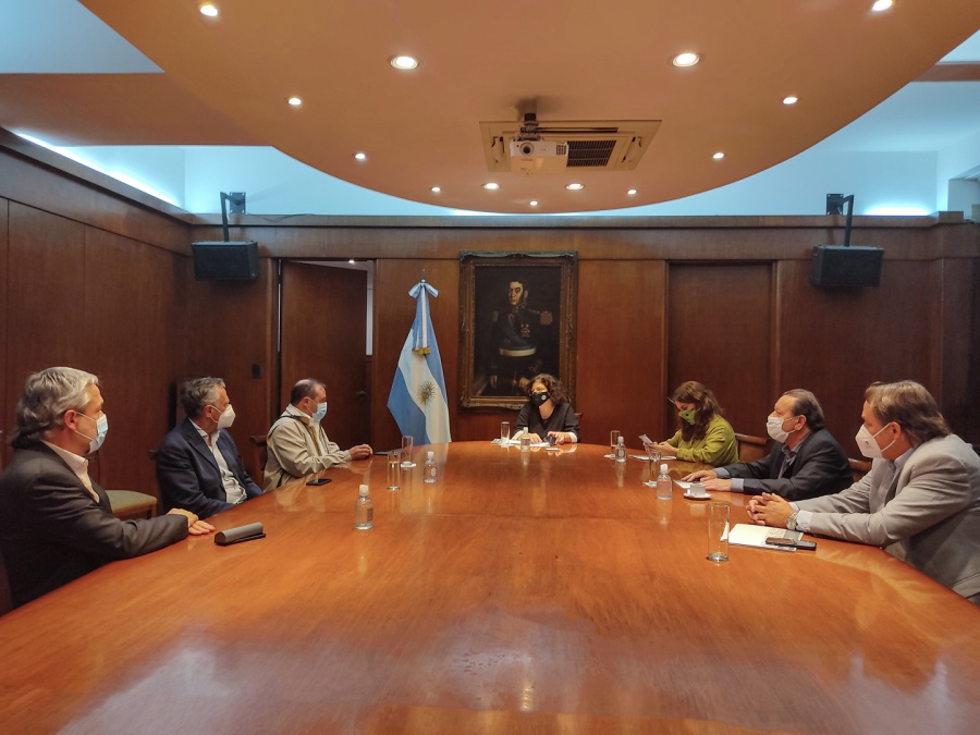 Prestadores de Salud piden por la actualización de los aranceles: “Sin eso, no podemos garantizar aumentos de salarios”