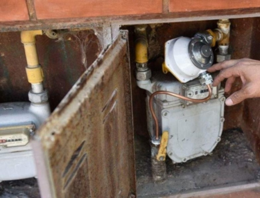 En 14 y 49, denuncian el robo de piezas de cobre de los medidores: ”Estamos sin suministro de gas hace tres días”