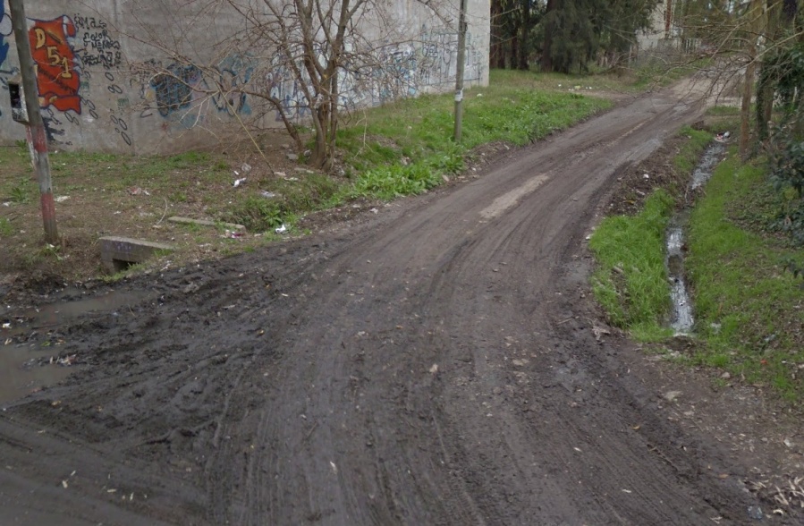 En 97 y 7 los frentistas reclamaron por el mal estado de la calle