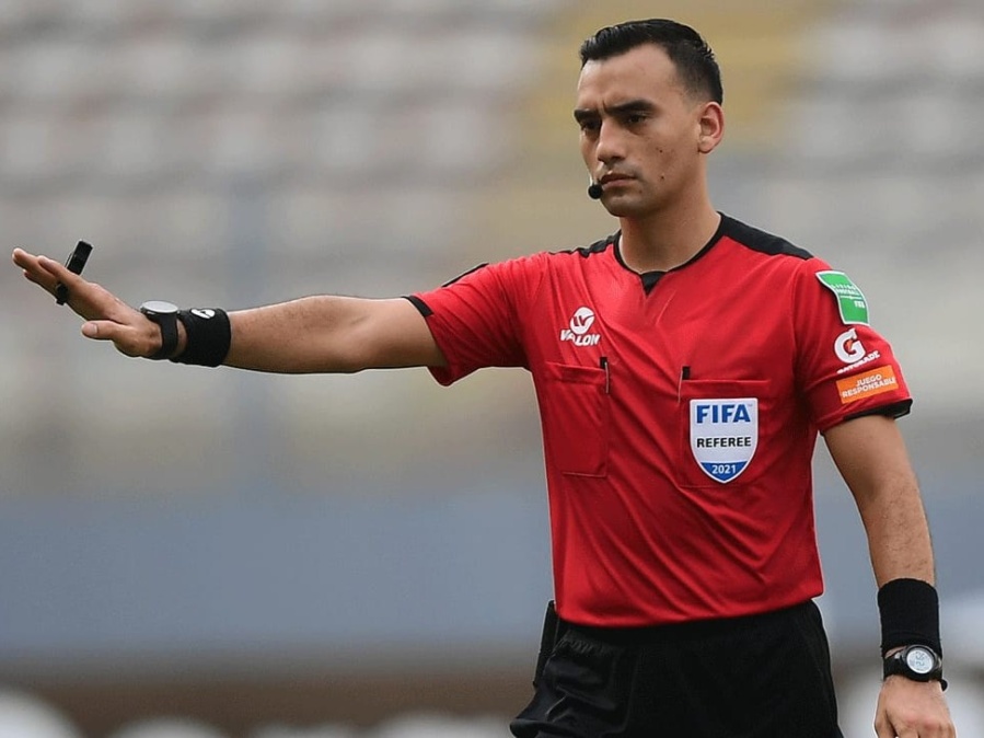 Estudiantes tiene árbitro para un juego decisivo