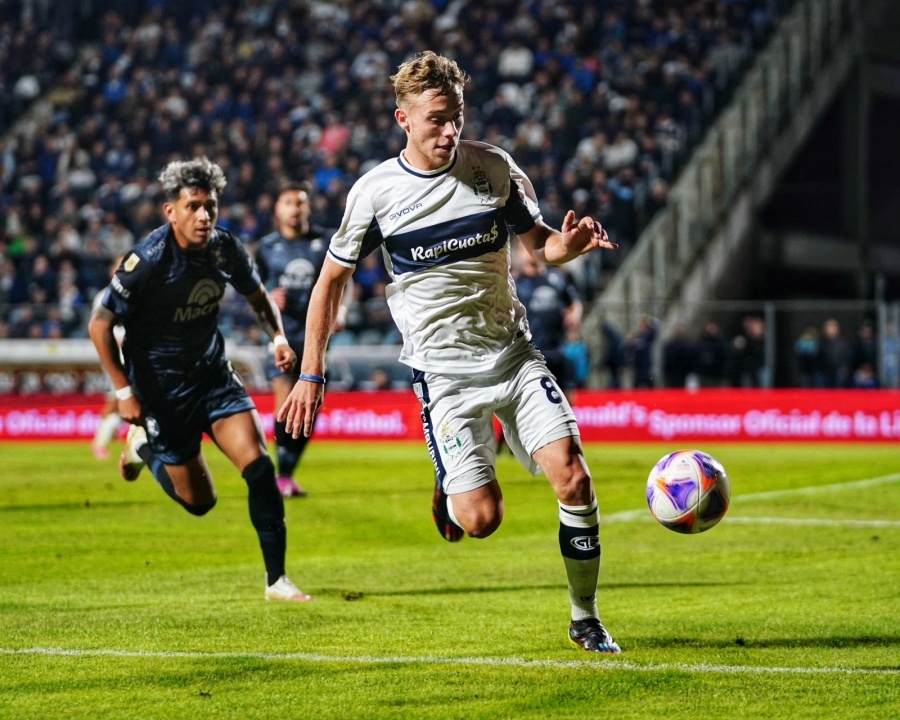 Por Vegetti y la ley del ex, Gimnasia cayó 2 a 0 ante Belgrano en el Bosque