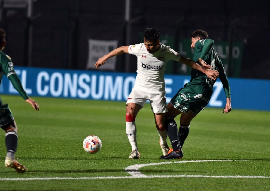 Estaban muy verdes: Sarmiento no pudo con Estudiantes, que lo goleó 3 a 0