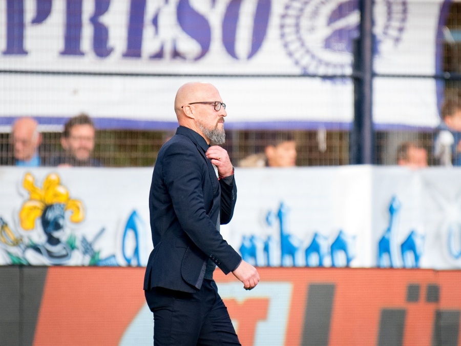 Se lastimó un futbolista del Lobo y Orfila se la juega con un juvenil