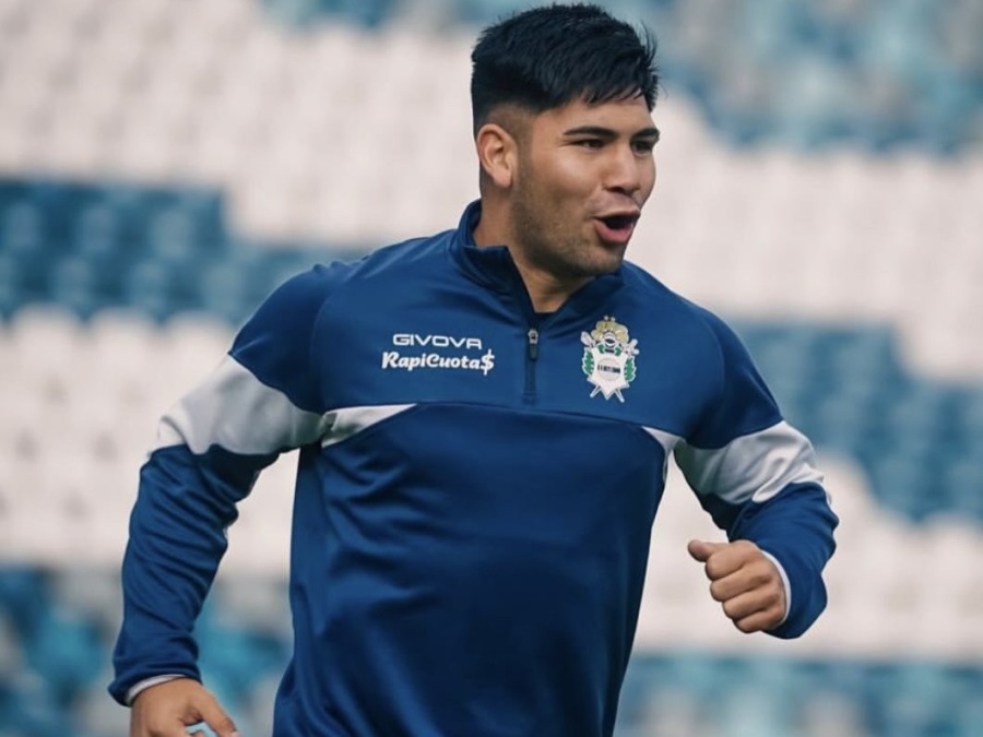 Fue parte de la formación de Villalba, lo dirigió y sentenció: ”No tiene techo y es muy parecido a Lisandro Martínez”