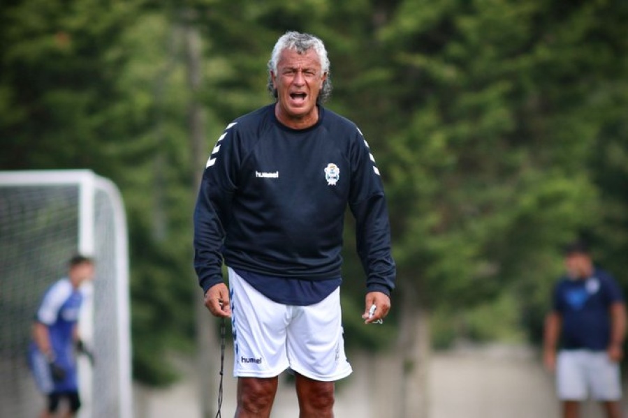 Se lesionó un futbolista de Gimnasia y alteró los planes de Gorosito