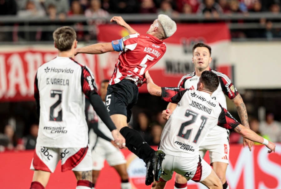 Estudiantes cayó ante Flamengo en los penales tras un partido brillante y se despidió de la Copa Libertadores