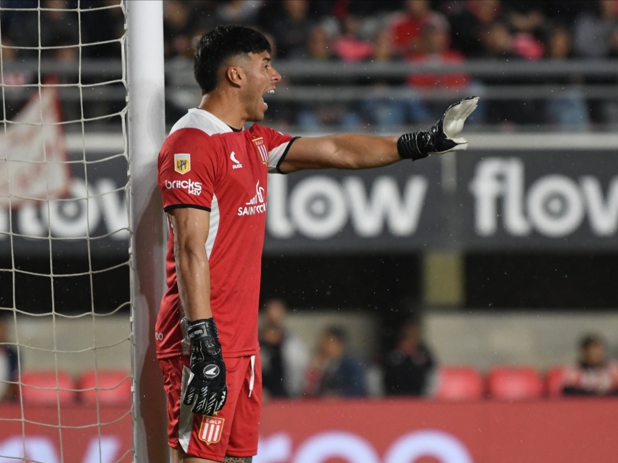 ¿Qué piensa Domínguez del rendimiento de Mansilla y cómo definió a Carabobo?