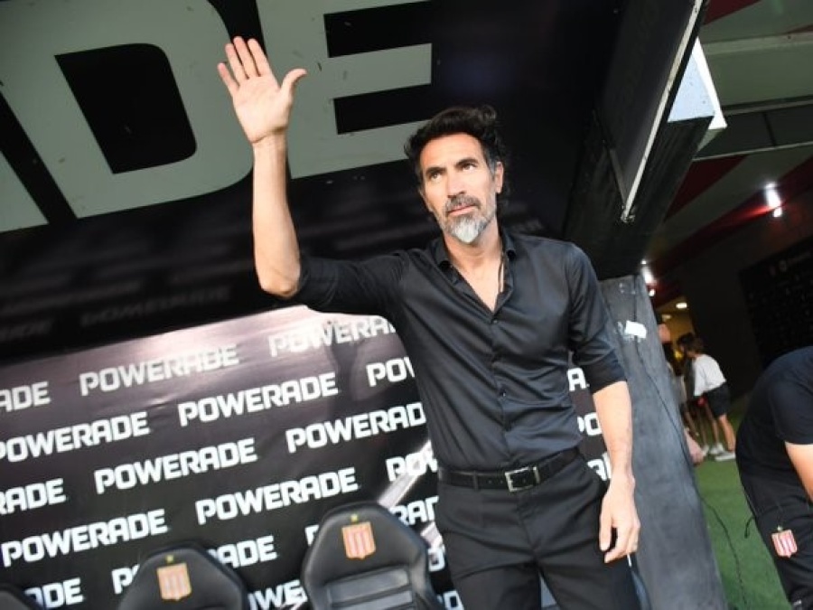 El técnico mandó un fuerte y particular mensaje a la sociedad futbolera: ¿Qué significa para Domínguez el clásico platense?