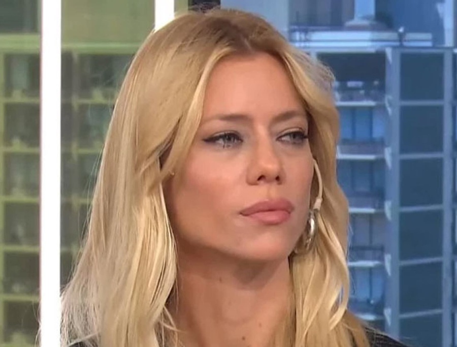 Nicole Neumann se defendió tras la acusación por sus fotos con fuegos artificiales y botas de cuero